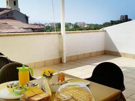 Bed and Breakfast Oz House Scalea Zewnętrze zdjęcie