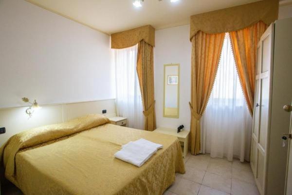 Bed and Breakfast Oz House Scalea Zewnętrze zdjęcie